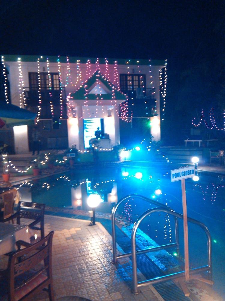 Senhor Angelo Resort Goa Калангут Экстерьер фото